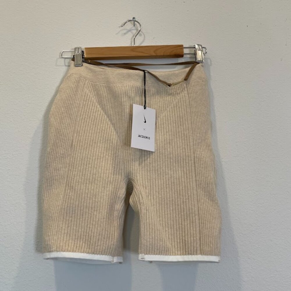 Nike x Jacquemus women's Shorts DN3217-219 SIZE M